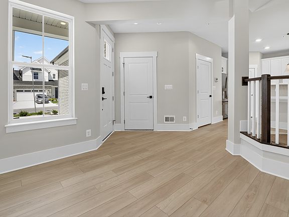 5th image of 3704 Elizabeth River Dr