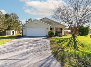 200 Harrow Ct, Jacksonville, NC 28546