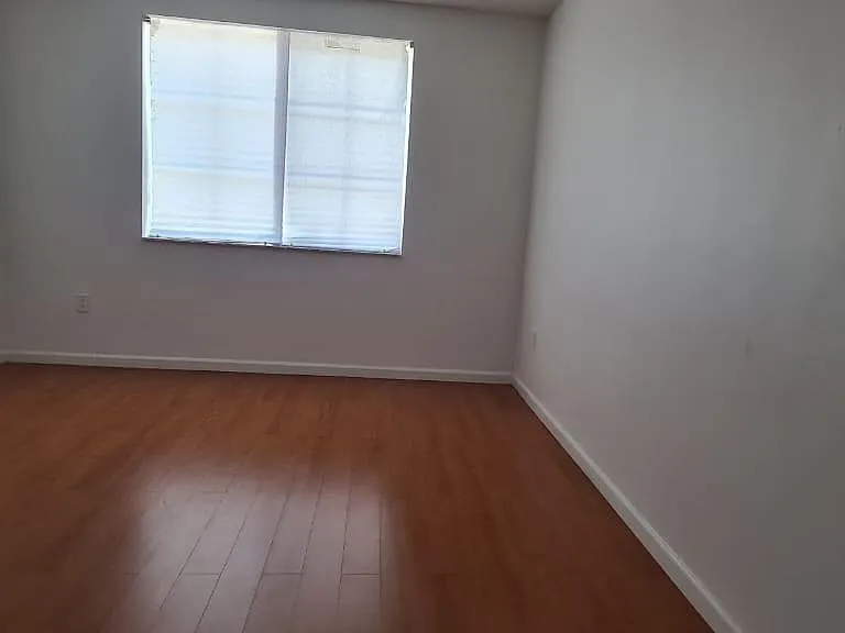 8020 Nob Hill Rd #205 — Photo 12