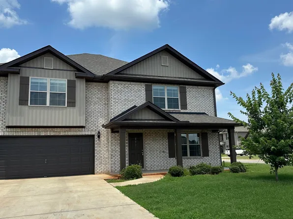 101 Huffman St, Hazel Green, AL 35750