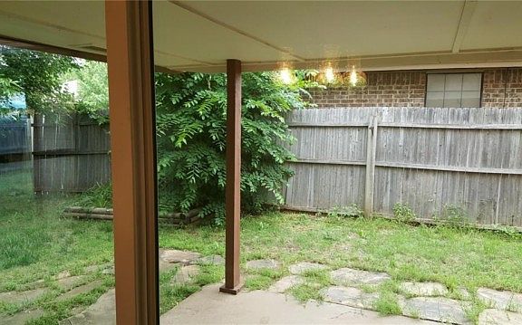 4th image of 2805 Greenfield Dr