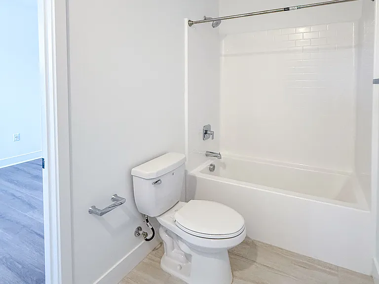 Upstairs Bedroom 2 En Suite Bathroom
