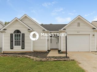 8512 Galena View Dr, Charlotte, NC 28269