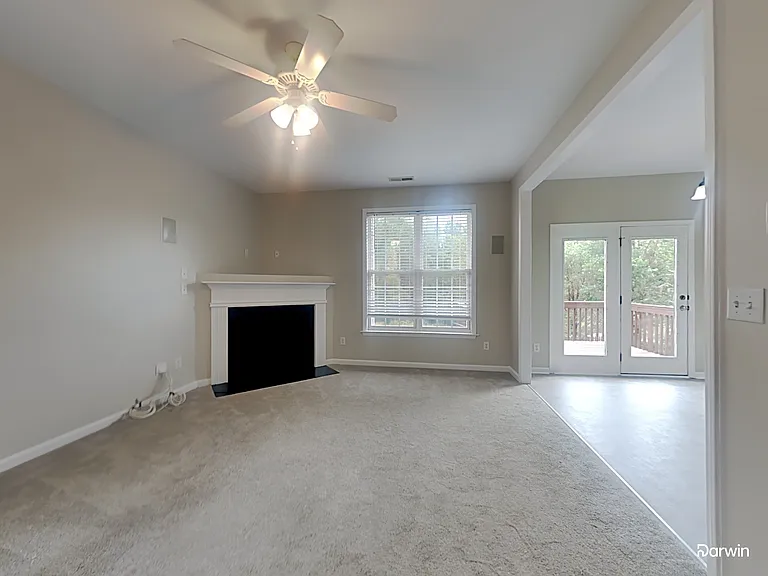 220 McCarthy Dr — Photo 5