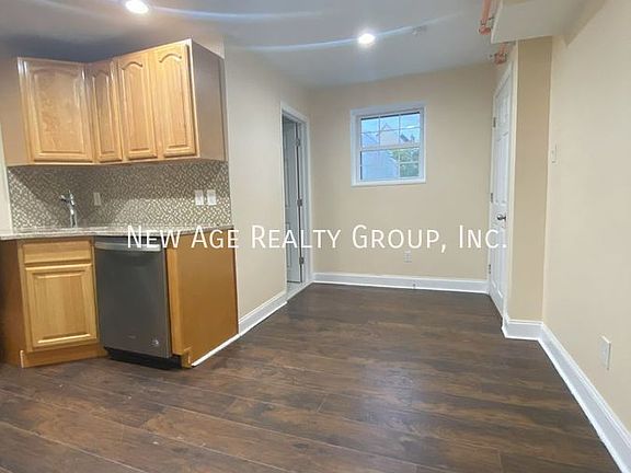 4th image of 2319 N 2nd St Floor 3