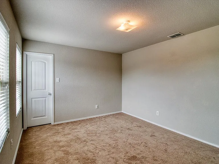3012 Whitetail Chase Dr — Photo 23