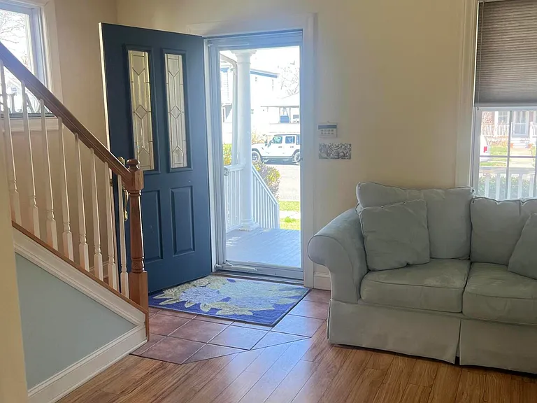 327 Woodland Ave — Photo 12