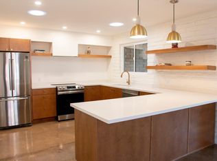 1305 W Heatherbrae Dr, Phoenix, AZ 85013