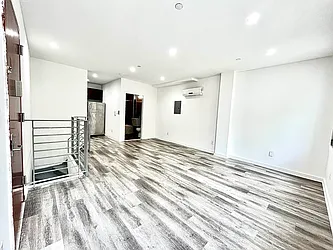 Rented by The InHouse Group