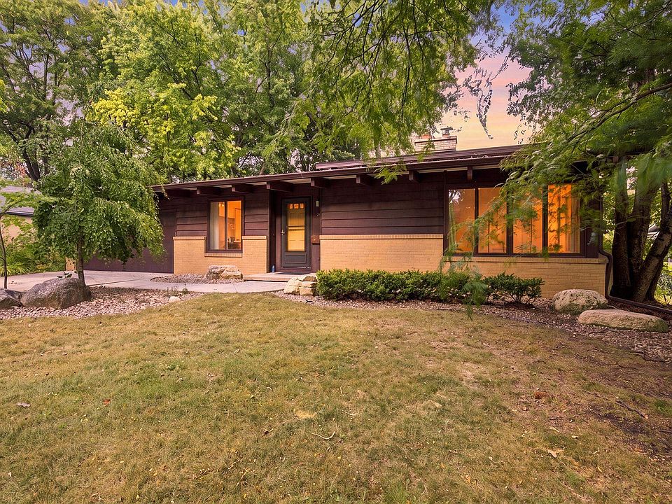 1st image of 117 Alden Dr