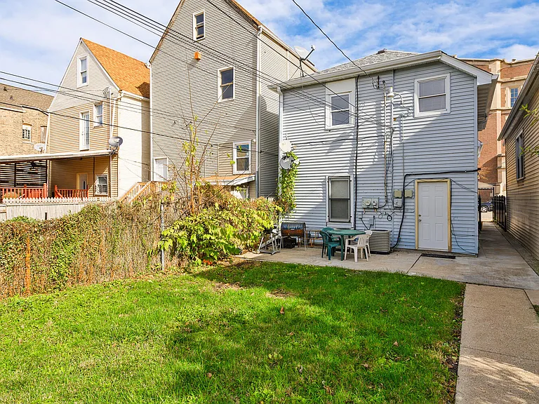 1720 N Saint Louis Ave #2 — Photo 20