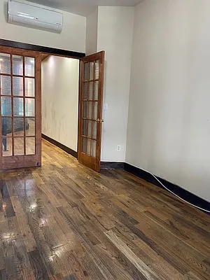 Rented by Batra Group Inc | media 20