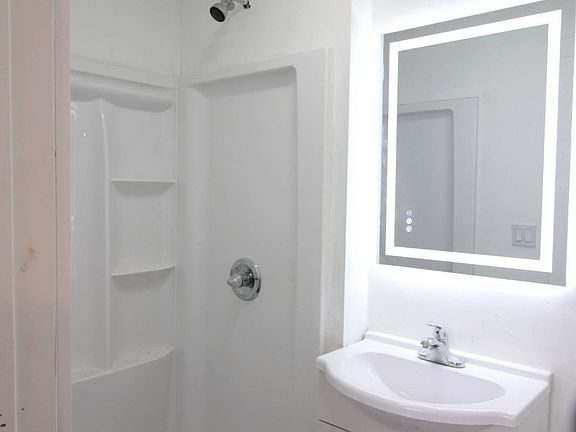 5th image of 51 Main St APT 3