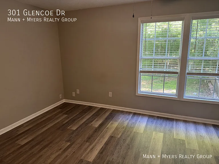 301 Glencoe Dr — Photo 16