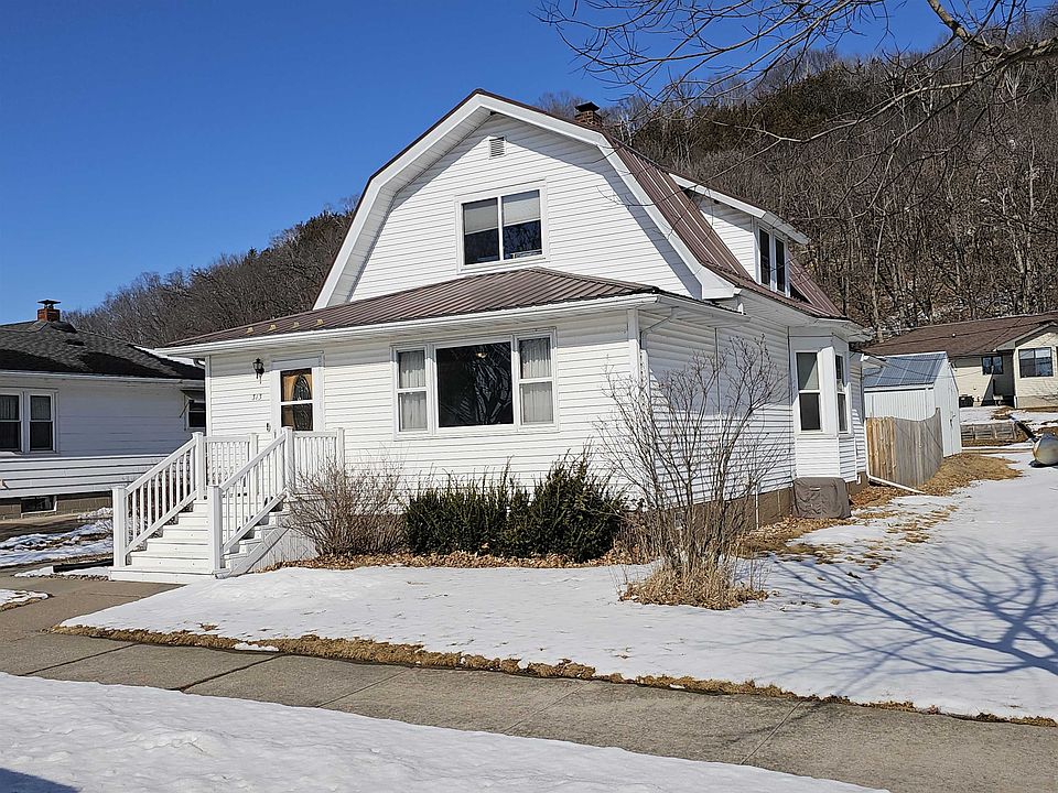 1st image of 313 Dewey St