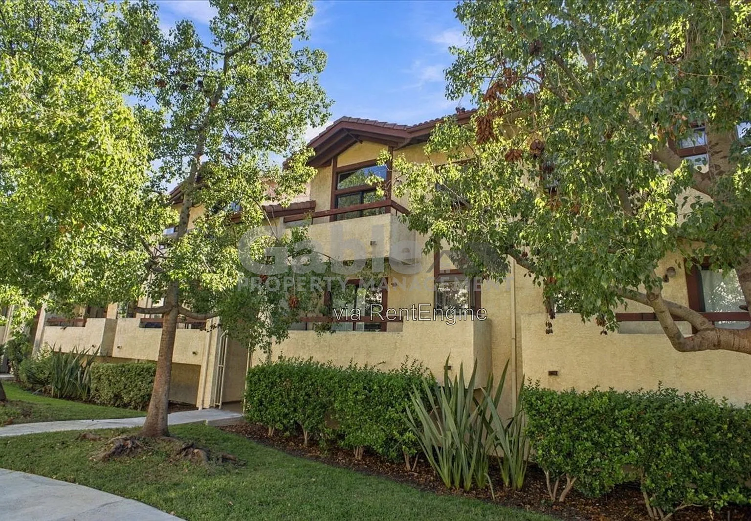 2 bed, 2.0 bath, 964 sqft, $2,999 — Photo 1