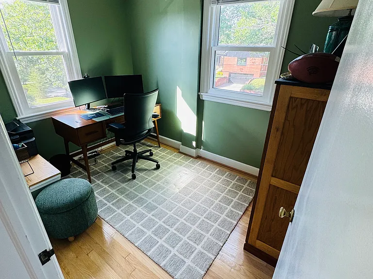 3309 Highwood Dr SE — Photo 22