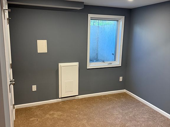 4th image of 620 20th St NE #B