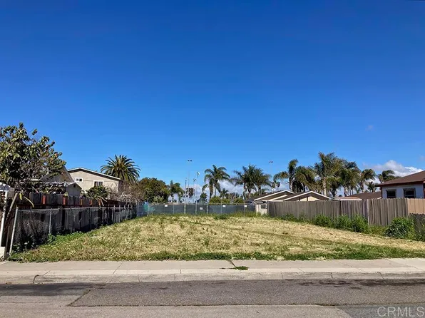 1432 Buena St, Oceanside, CA 92058