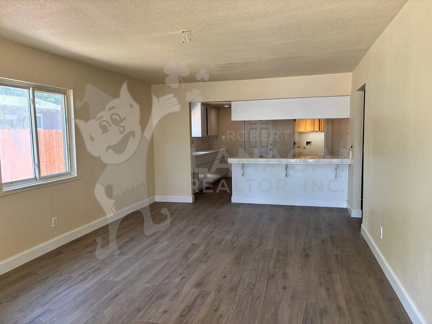 2 Bedroom/ 1 bathroom home. — Photo 2