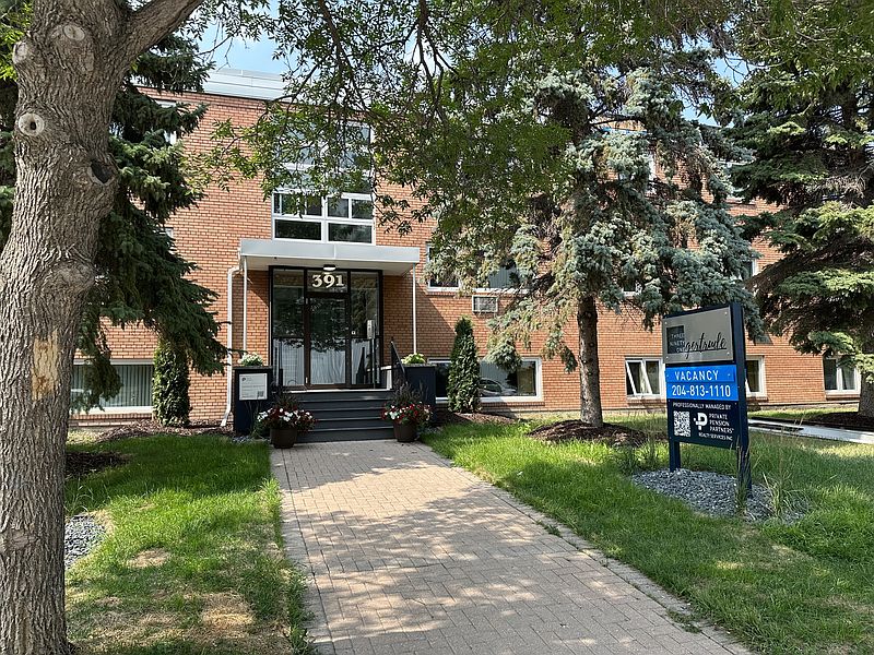Winnipeg Apartment for rent - 2 Bedrooms — photo 5