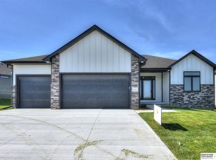 10210 S 184th St, Omaha, NE 68136