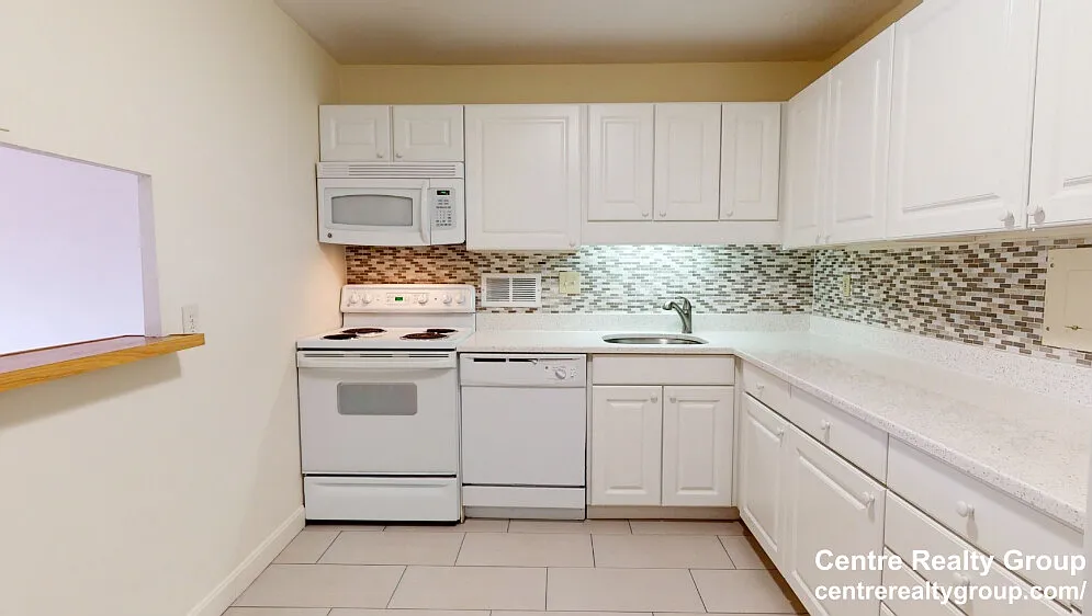 2 bed, 2.0 bath, $3,900 — Photo 1