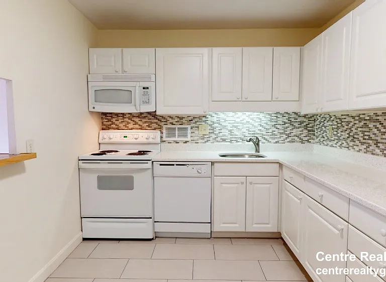 77 Monmouth St #691 — Photo 1