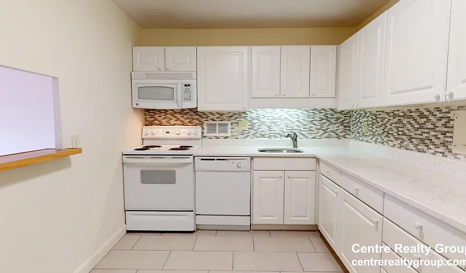 77 Monmouth St #915D