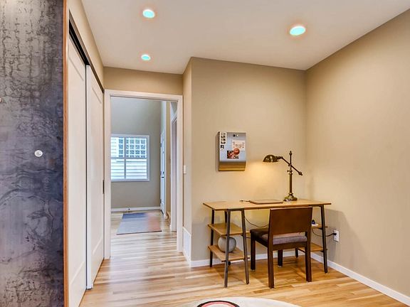 4th image of 11128 NE 106th Pl