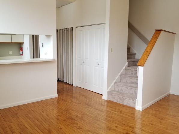 139 E High St APT 7