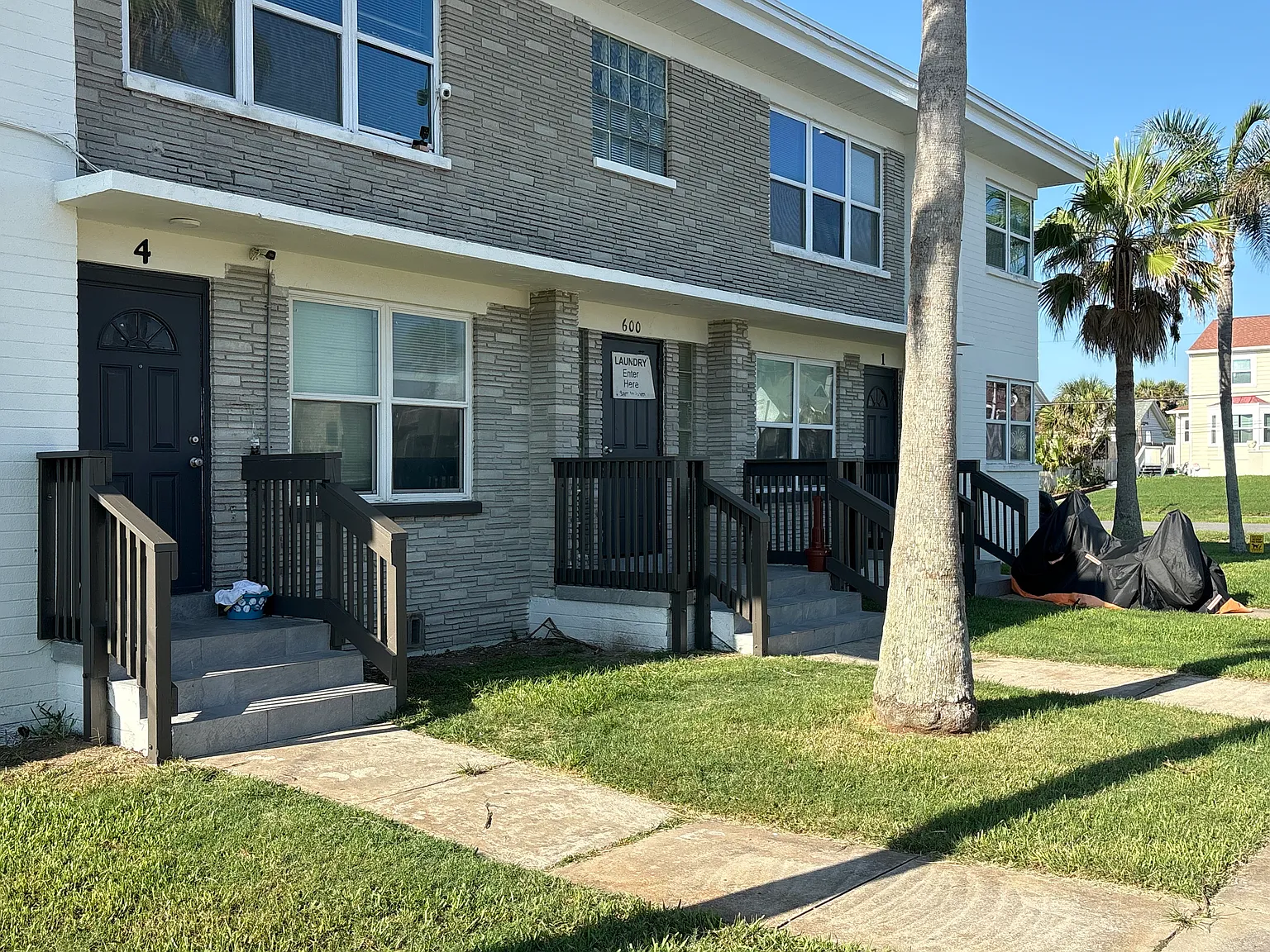2 bed, $1,800 — Photo 1