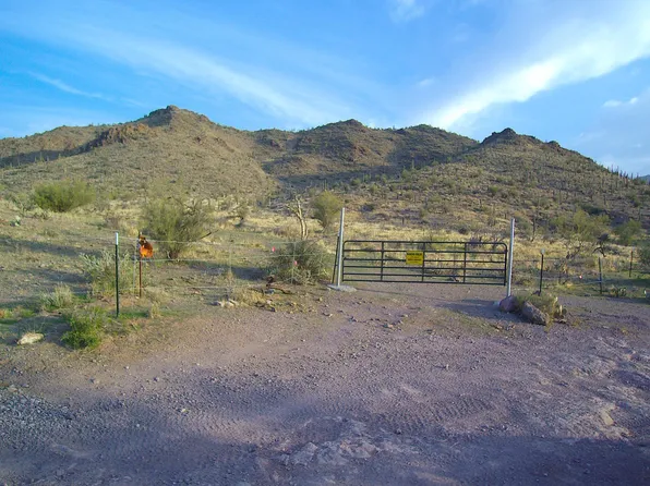 009 N Elephant Butte Road #F, Queen Valley, AZ 85118