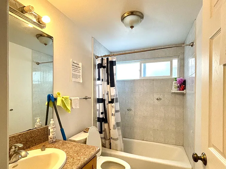 1520 Enos Ln #A — Photo 6
