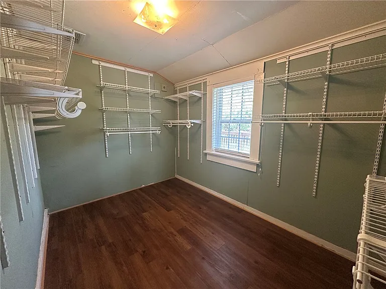 131 Dell Ave — Photo 18