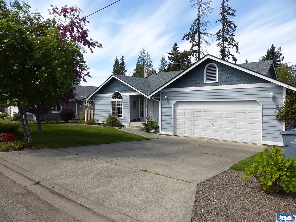 1st image of 107 Oakcrest Ave