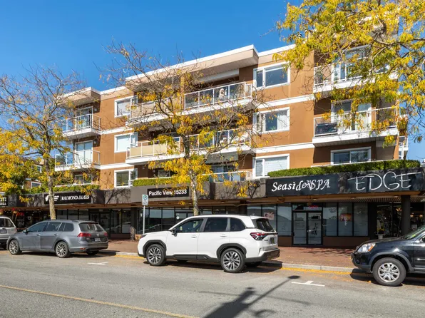 15233 Pacific Ave #306, White Rock, BC V4B 1P8