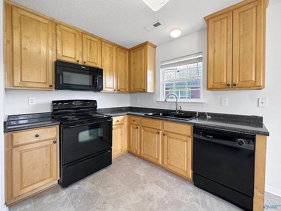 5th image of 4704 Carrington Blvd SE