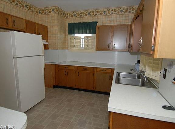 5th image of 2128 Myrtle Ave