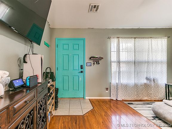 3rd image of 9214 S 254th East Ave
