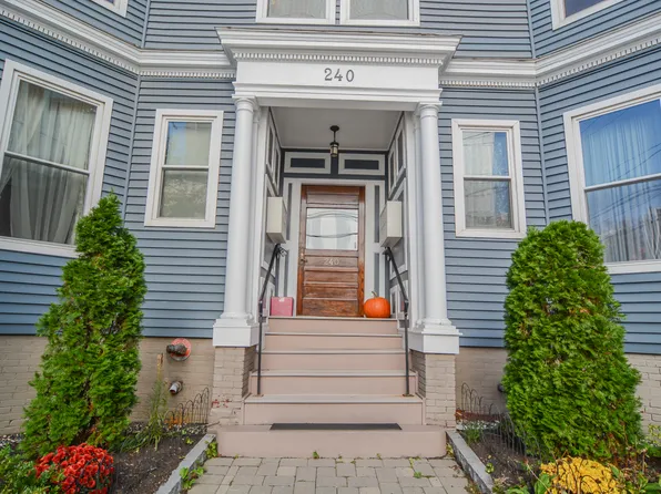 240 Franklin St APT B2, Cambridge, MA 02139