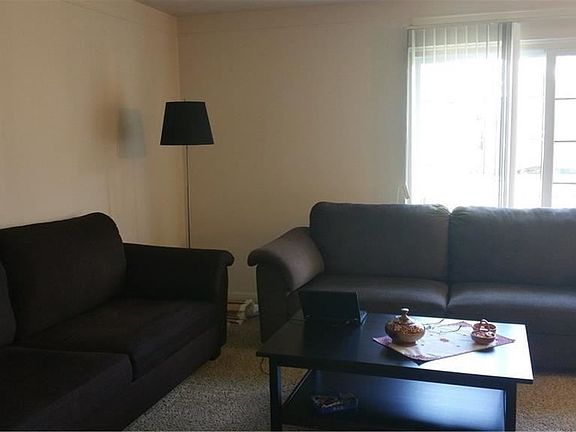 4th image of 436 Fox Hills Dr S APT 8