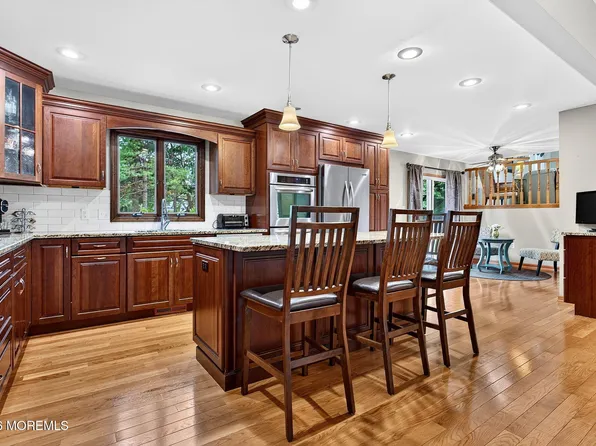 3 Branson Drive, Lincroft, NJ 07738
