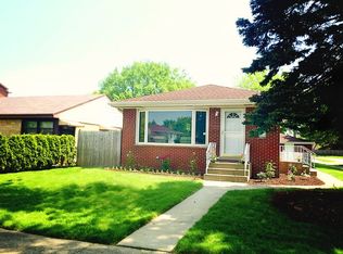 8507 Marmora Ave, Morton Grove, IL 60053