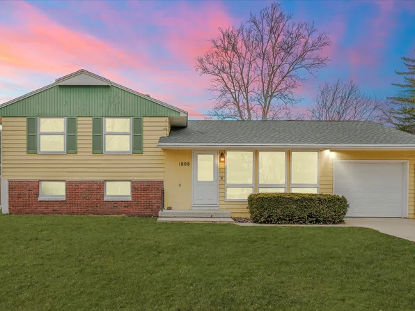 1808 Broadmoor Dr, Champaign, IL 61821