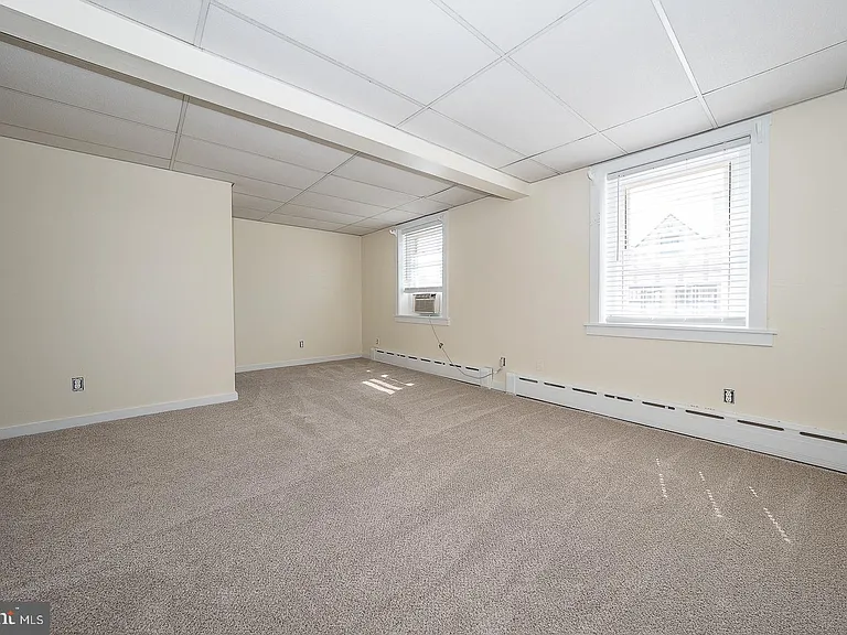 1 S Valley Rd #202 — Photo 19