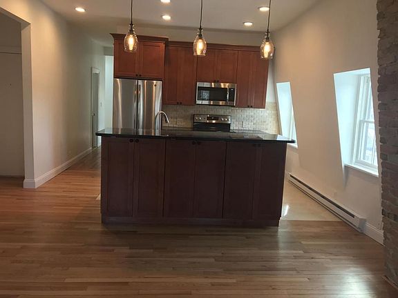 4th image of 66 Caroline St APT C
