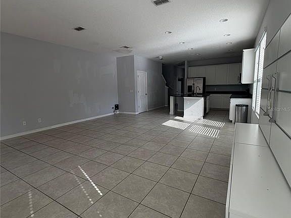 4th image of 11400 Center Lake Dr