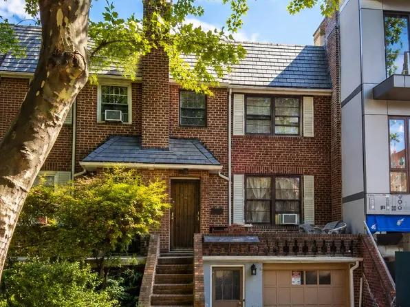 13430 Blossom Ave, Flushing, NY 11355