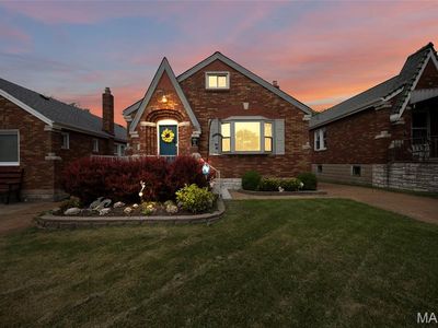 9331 Rambler Dr, Saint Louis, MO, 63123